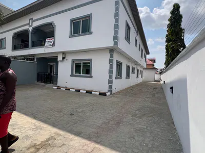 5 Bedroom Semi-Detached Duplex — Lekki, Lagos