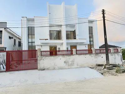 4 Bedroom Duplex with BQ, Gym, Penthouse — Ajah, Lagos