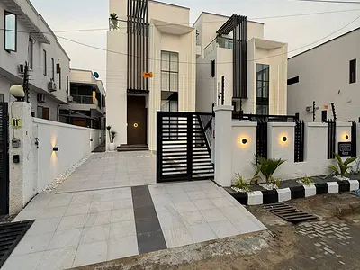 5 Bedroom — Lekki, Lagos