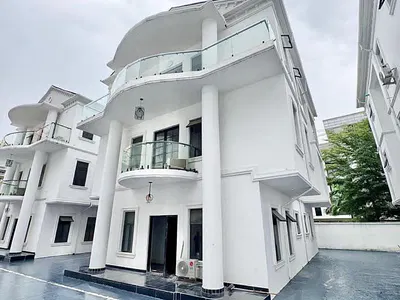 4 Bedroom Fully Detached Duplex — Ikoyi, Lagos