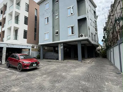 Exquisite 3 Bedroom Apartment with BQ — Lekki, Lagos