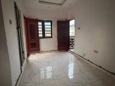 Spacious 1_ Bedroom Apartment — Yaba, Lagos