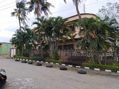 7 Bedroom Semi-Detached House — Akin Osiyemi Street Off Allen Avenue, Ikeja, Lagos