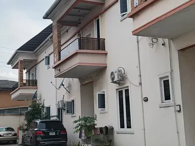 Big Size BQ Room Shared Kitchen — Lekki, Lagos