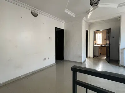 Very Spacious and Private 2 Bed (Upstairs with Balcoy) & Clean Water — Ologolo, Lekki, Lagos