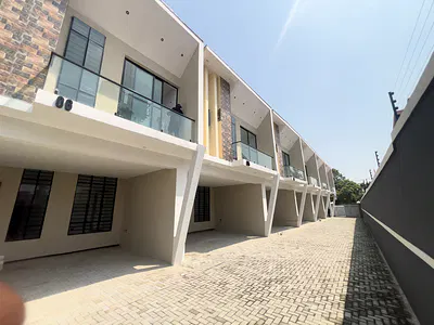 4 Bedroom Terraced Duplex — Thomas Estate, Lekki, Lagos