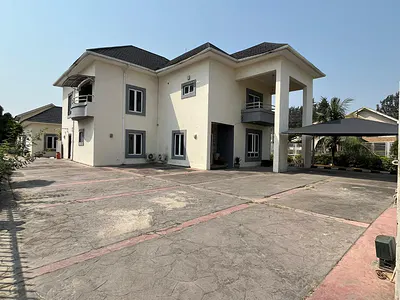 Massive 4 Bedroom Detached House Sitting on 926SQM — Lekki, Lagos