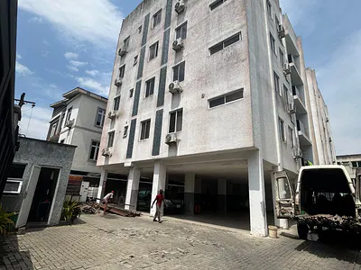 *newly Built 3 Bedroom Apartment with BQ* — Ikoyi, Lagos