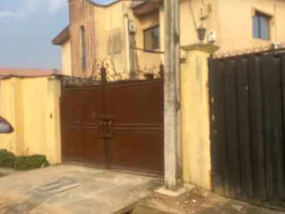 Big 3 Bedroom Flat with Pop Big Kitchen and Store — Egbeda, Alimosho, Lagos