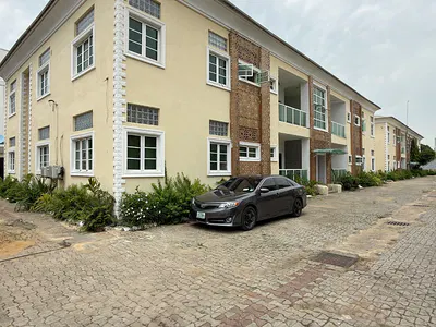 Serviced 3 Bedroom Flat with BQ and Ensuite Rooms — Lekki Phase 1, Lekki, Lagos