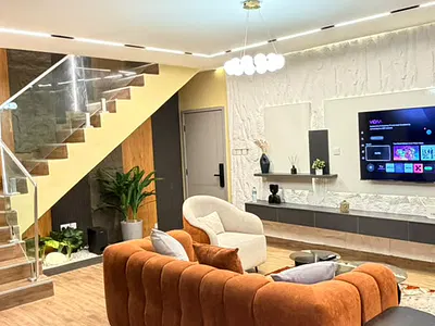 Classic 2 Bedroom Maisonette Apartment with Pool, Gym & PS5 — Lekki, Lagos