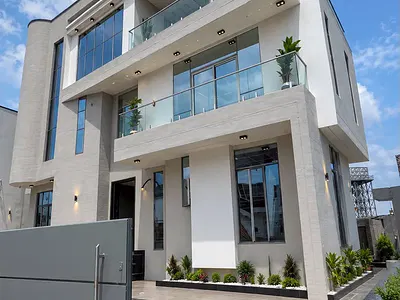 5 Bedroom Detached Duplex — Lekki, Lagos