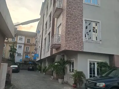 4 Bedroom Flat — Lekki Phase 1, Lekki, Lagos