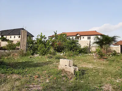 Commercial Land Available — Facing Express, Ikota, Lekki, Lagos
