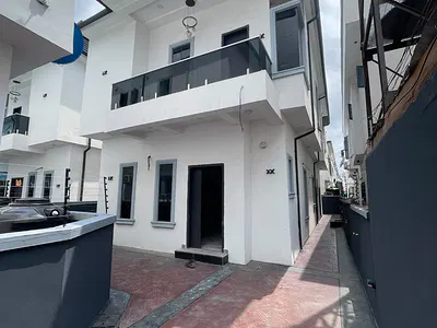 4 Bedroom Detached Duplex — Lekki, Lagos