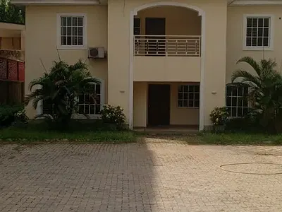 5 Bedroom Detached Duplex with BQ — Jabi, Abuja
