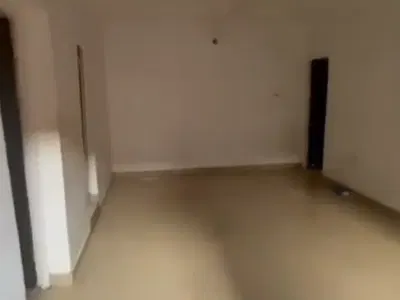 Executive and Spacious 2 Bedroom Flat — Off Morocco Roundabout, Abule Ijesha, Yaba, Lagos