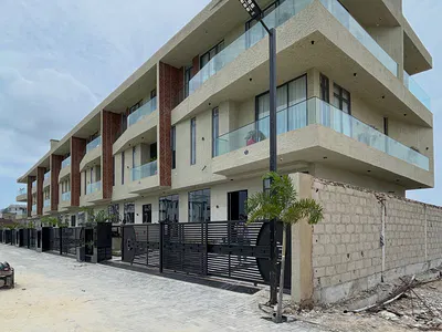 5 Bedroom Terraced Duplex — Lekki, Lagos