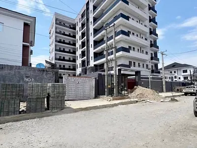 2 Bedroom Apartment with Swimming Pool & Elevator — V.I, Victoria Island (VI), Lagos