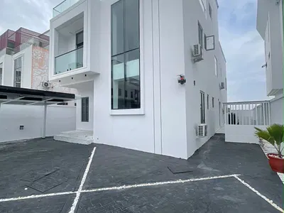 5 Bedroom Detached Duplex — Osapa, Lekki, Lagos
