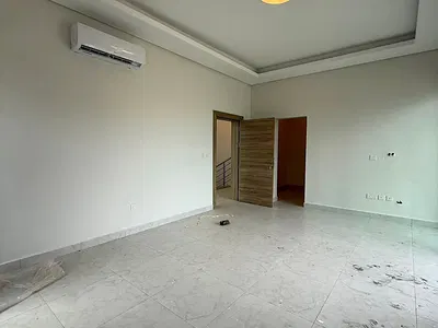 Brand New & Serviced 4 Bedroom En-Suite Semi-Detached Duplex — Lekki, Lagos