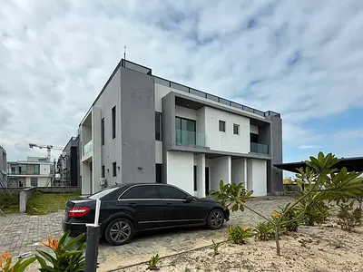Brand New & Serviced 4 Bedroom En-Suite Semi-Detached Duplex — Lekki, Lagos