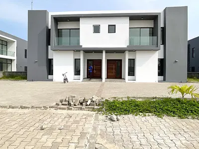 Brand New & Serviced 4 Bedroom En-Suite Semi-Detached Duplex — Lekki, Lagos