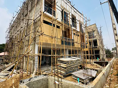 Spacious 4 Bedroom Semi Detached Duplex + BQ, Pool & Gym — Yaba, Lagos