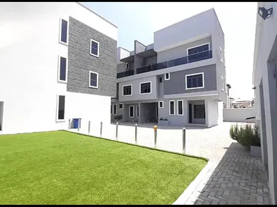 5 Bedroom Terraced Duplex — Glencove Manor, Lekki Phase 1, Lekki, Lagos