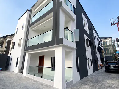 Newly Built Luxury Sharp Spacious 3 Bedroom Flat Chevron — Lekki, Lagos