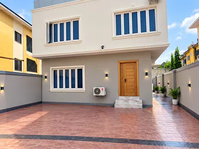 5 Bedroom Fully Detached Duplex — Magodo, Lagos