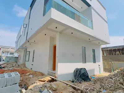 4 Bedroom Detached Duplex with BQ — Surulere, Lagos