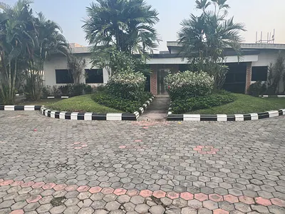 5 Bedroom House with Large Compound and BQ — Ikeja, Lagos