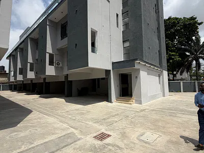 Newly Built 4 Bedroom Penthouse House with BQ — Victoria Island (VI), Lagos
