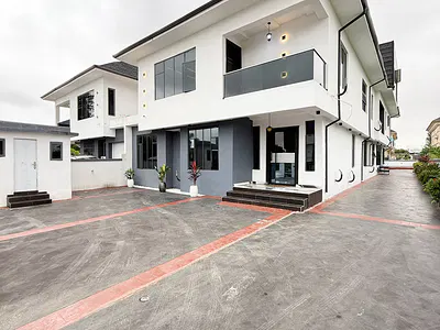 6 Bedroom Detached House — Royal Garden Estate, Lekki, Lagos