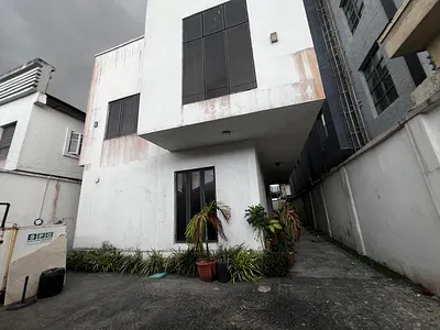 5 Bedroom Detached Duplex — Lekki, Lagos