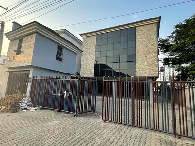 195 Sq Upstairs Office Space — Victoria Island (VI), Lagos