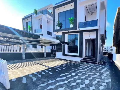 5 Bedroom Luxury Home — Lekki, Lagos