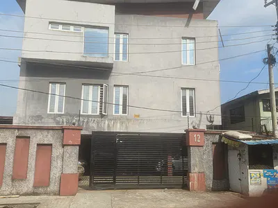 Relatively New 3-Bedroom Flat with All Rooms Ensuite in a Serene Envi — Aladeola Street Ikosi, Ikosi, Ketu, Lagos