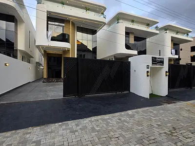 5 Bedroom Fully Detached Duplex — Lekki, Lagos