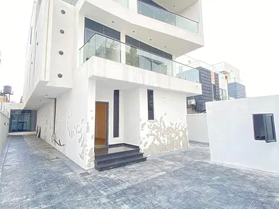 5 Bedroom — Lekki, Lagos