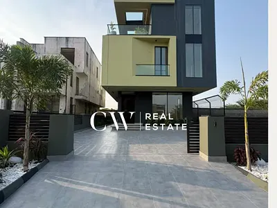 5 Bedroom Detached Duplex — Lekki, Lagos