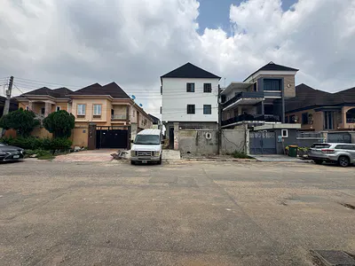 Newly Built to Taste 2 Bedroom Apartment — Magodo Phase 2, Magodo, Lagos