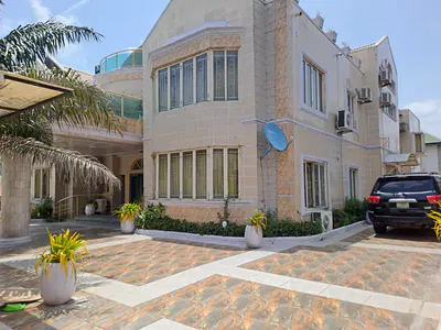 Massive 7-Bedroom Mansion — Lekki, Lagos