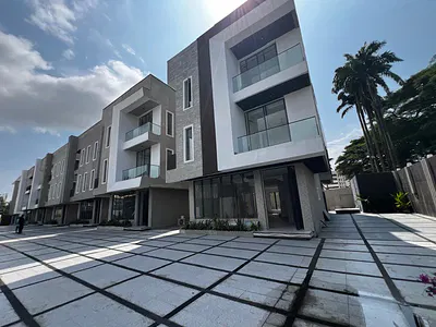 5 Bedroom Fully Detached Duplex — Ikoyi, Ikoyi, Lagos
