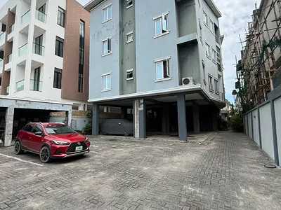 3 Bedroom Flat with Attached BQ — Lekki, Lagos