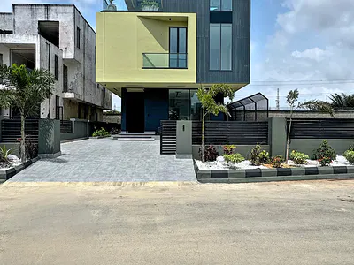 5 Bedroom Detached Duplex — Lekki, Lagos