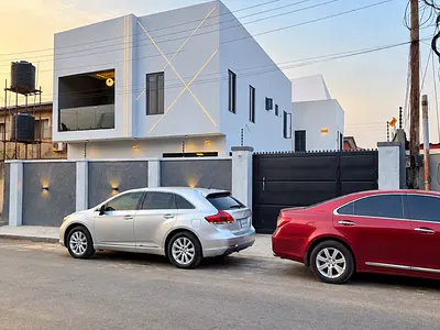 Beautiful 4 Bedroom Detached Duplex with BQ & Gatehouse — Ojodu, Lagos