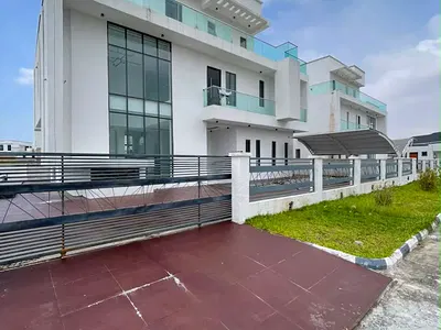 5 Bedroom Detached Duplex — Ajah, Lagos