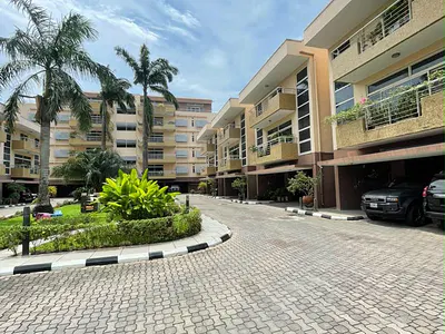 Furnished 4 Bedroom Furnished Detached House — Ikoyi, Lagos